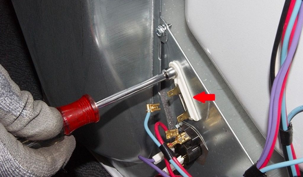 Máy sấy Electrolux không nóng là do đâu và cách khắc phục? Những lưu ý khi sử dụng 4