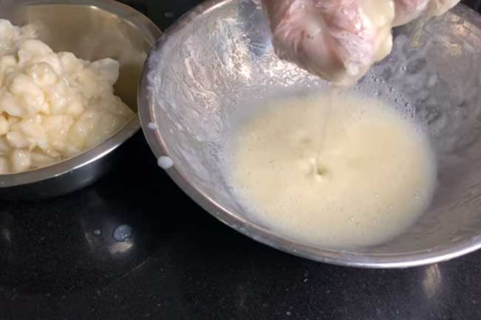 Vắt nước mãng cầu