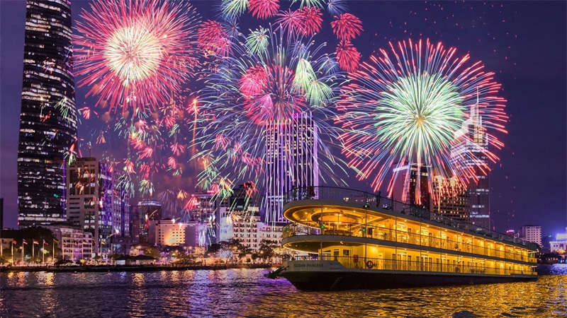 Pháo hoa trong Tết Tây 2024 - hình 3