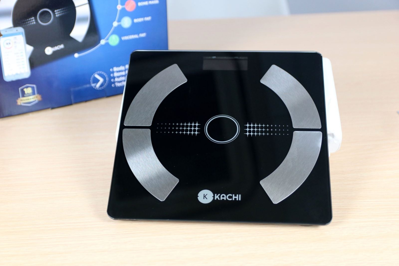 cân điện tử Kachi của nước nào 2