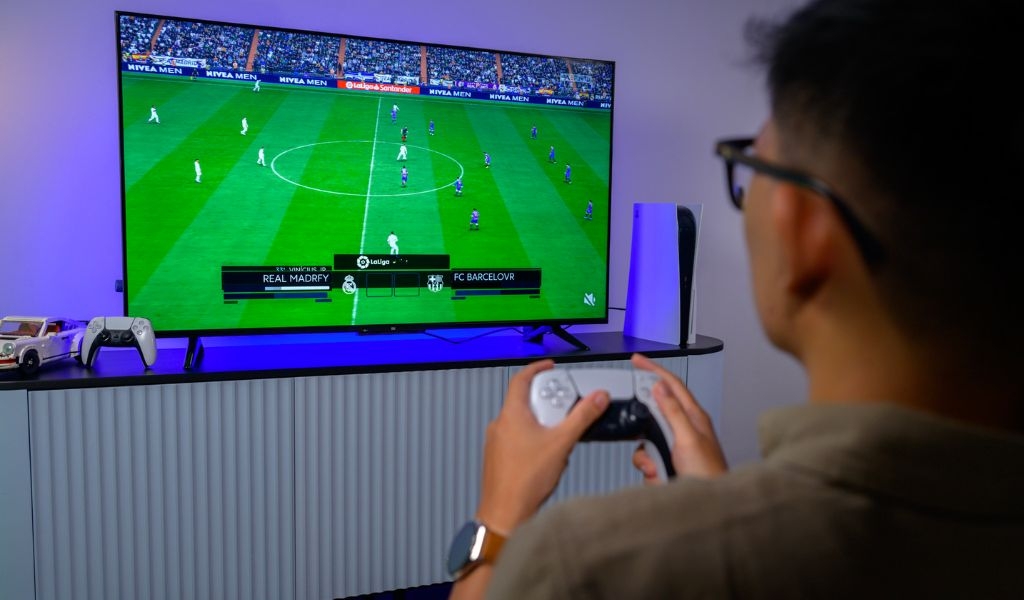 Chơi game trên tivi cần các yếu tố và phụ kiện gì? Tiêu chí chọn tivi chơi game? 1