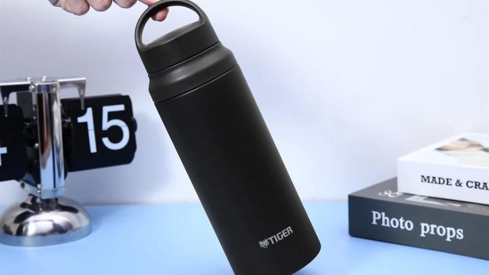 Bình giữ nhiệt lưỡng tính 600 ml Tiger MCZ-S060