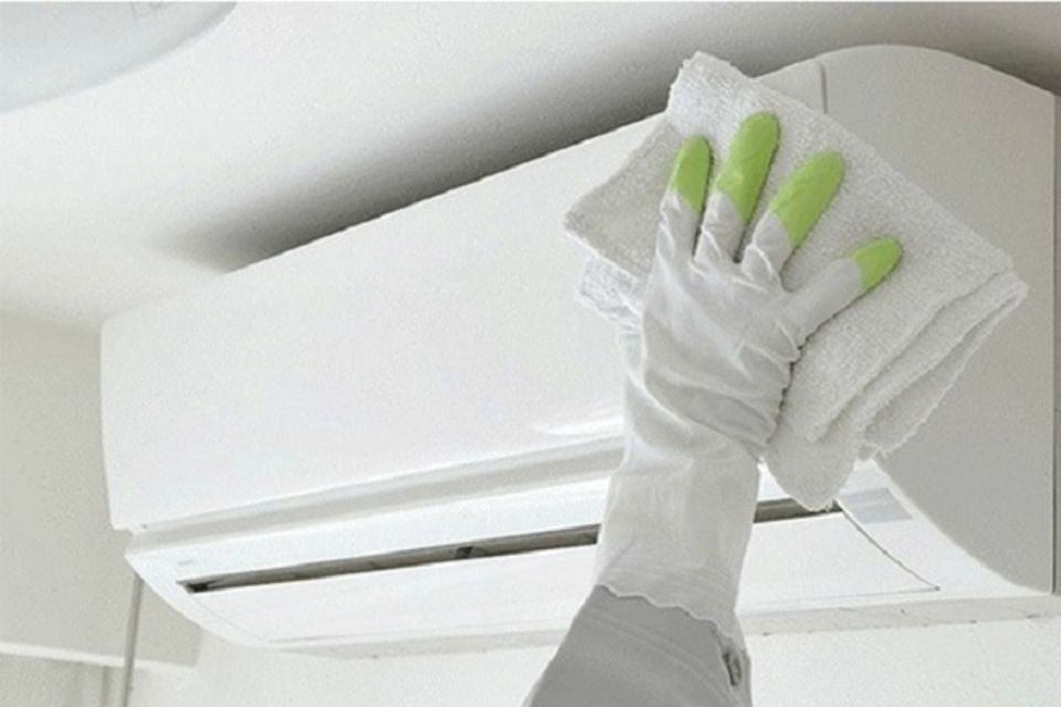 Vệ sinh máy lạnh LG 4