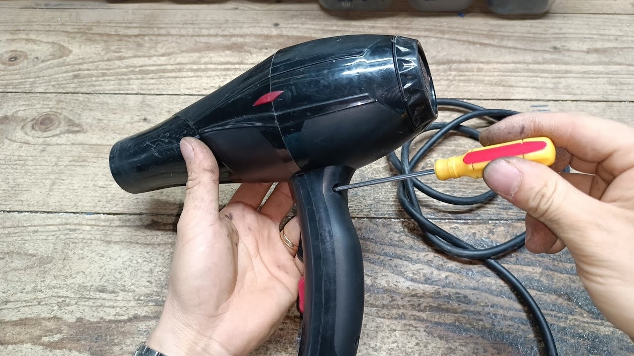 cách tháo máy sấy tóc Panasonic 4
