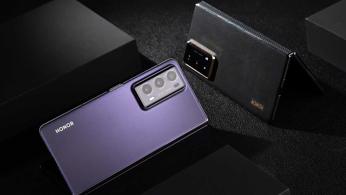 HONOR Magic V2