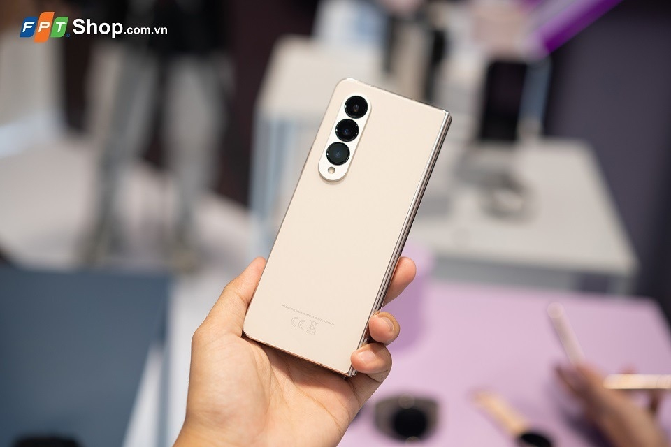 So sánh Galaxy S24 và Galaxy Z Fold4 (ảnh 7)