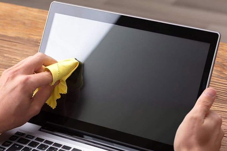 Màn hình laptop bị chảy mực 4