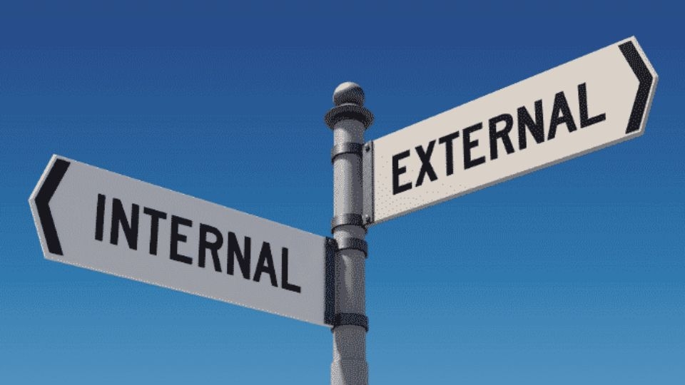 Những yếu tố bên ngoài