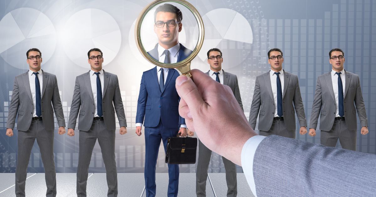 Headhunter, người chủ động tìm kiếm và sàng lọc ứng viên phù hợp