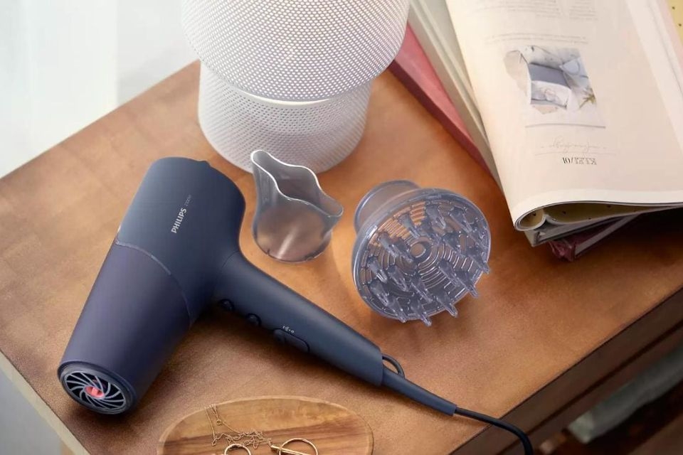 Máy sấy tóc tạo kiểu Philips BHD510/00