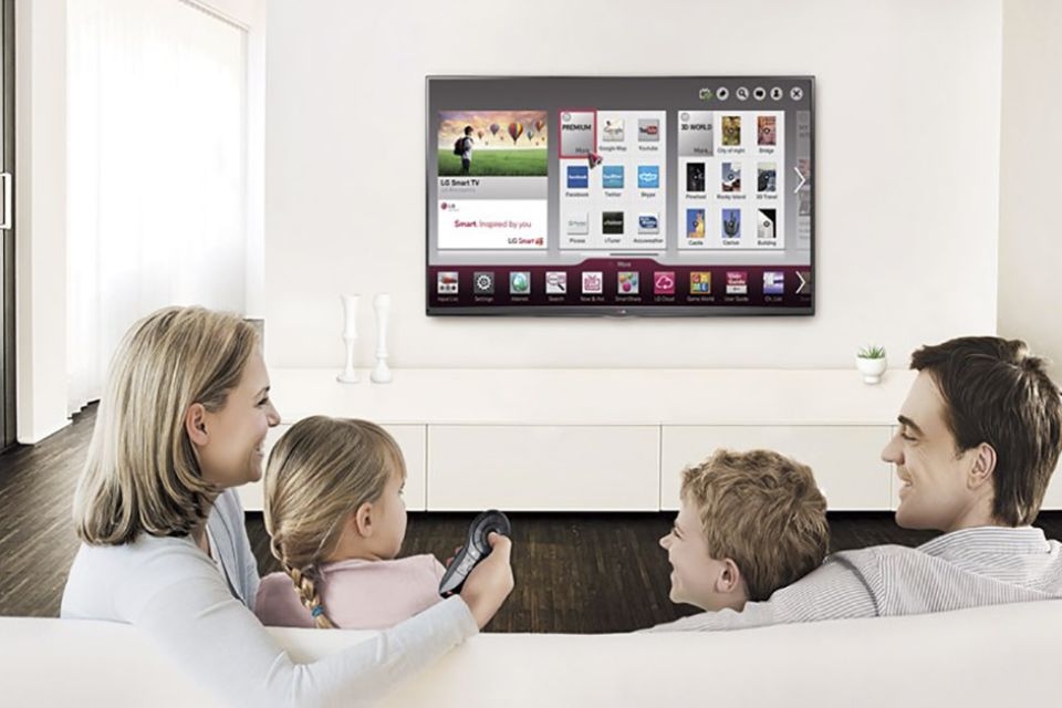 Kích thước tivi 42 inch đặt cách chỗ ngồi bao xa là hợp lý