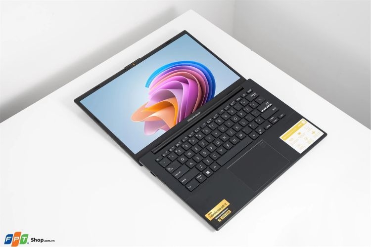 Laptop Asus Vivobook E1404FA-NK186W R5 7520U/16GB/512GB/14" FHD/Win11 (No.00872250)