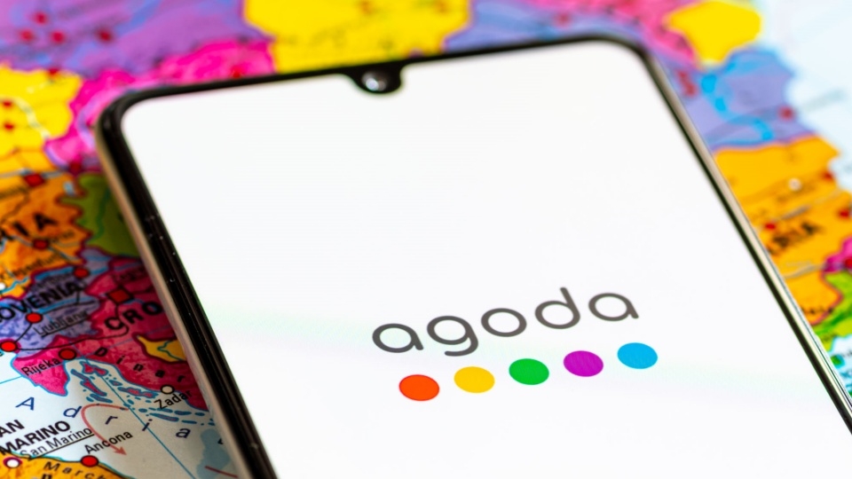  Agoda được tích hợp nhiều tính năng du lịch