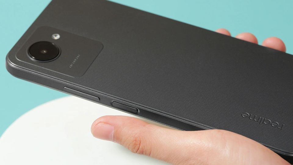 Realme C30s sẽ có thể song hành cùng bạn cả ngày dài với viên pin lớn 5.000mAh