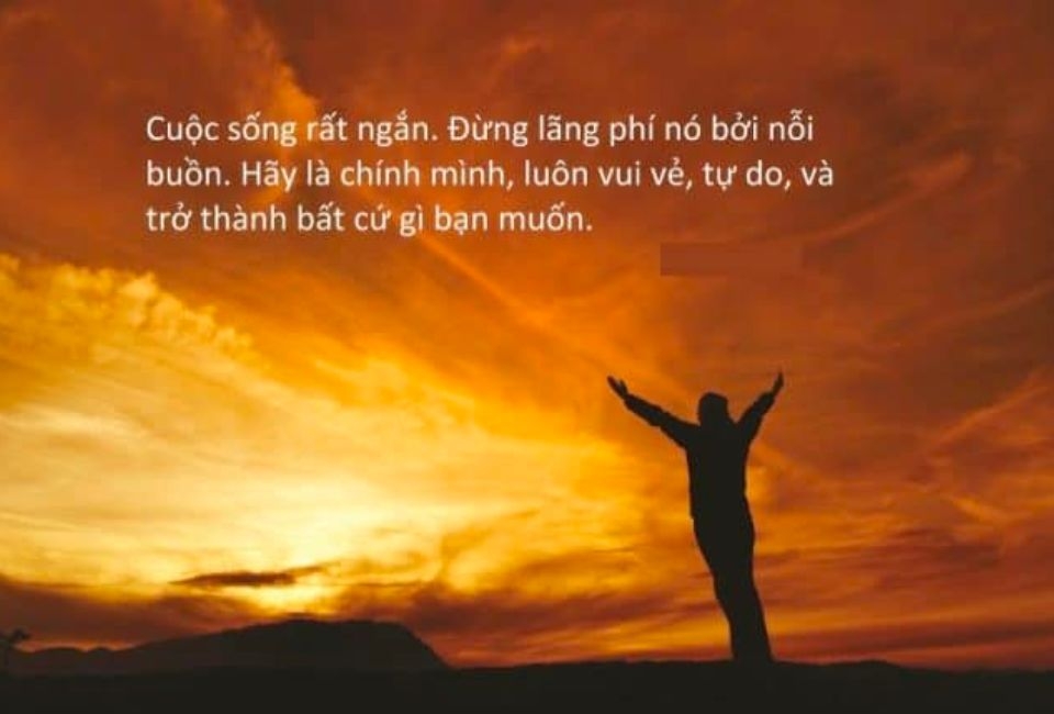 STT vui vẻ, yêu đời