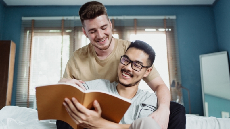 Stt kỷ niệm ngày cưới ngắn gọn và đong đầy tình yêu