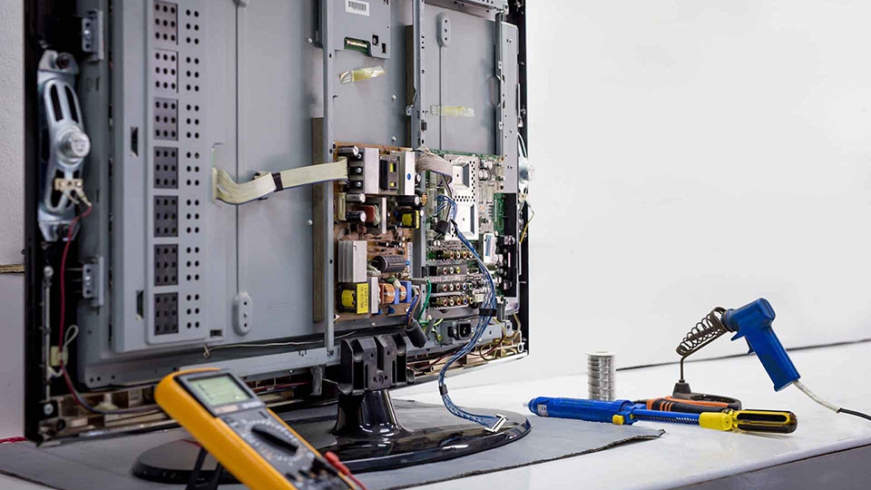 Lỗi phần mềm phức tạp đòi hỏi kỹ thuật sửa chữa