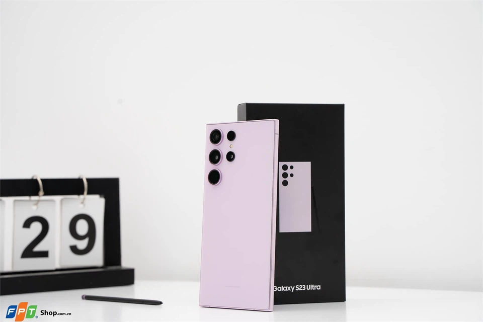 Thiết kế Samsung Galaxy S24 Ultra