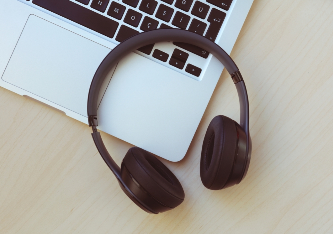 cách kết nối tai nghe với máy tính 1