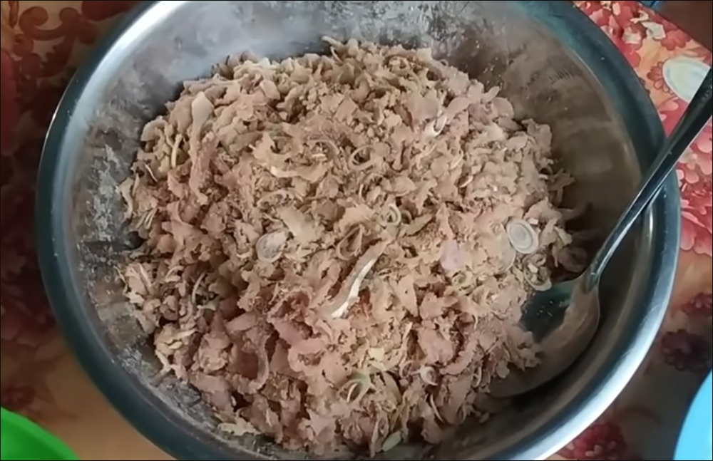 Trộn gỏi cá mè