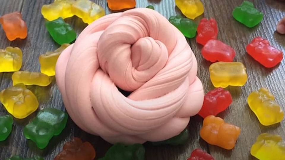 Làm slime từ kẹo dẻo