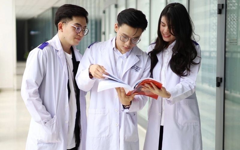 Nên học ngành gì hình 8