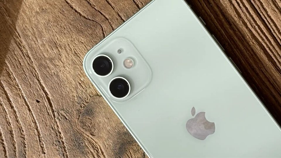 Dòng điện thoại iPhone 12 Mini