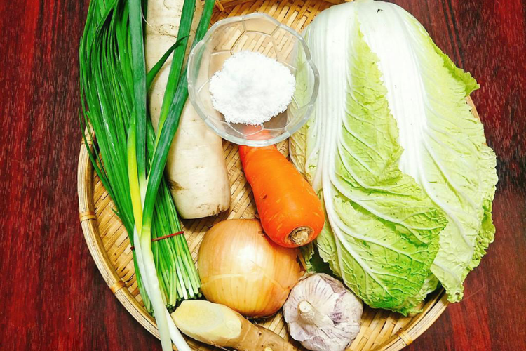 Cách làm kim chi củ cải giòn, chua ngọt chuẩn vị Hàn tại nhà cực nhanh chóng - hình 1