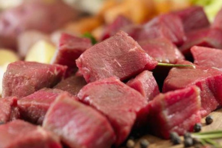 Cách chế biến món bò hầm khoai tây thơm ngon ngất ngây cực đơn giản tại nhà - hình 2