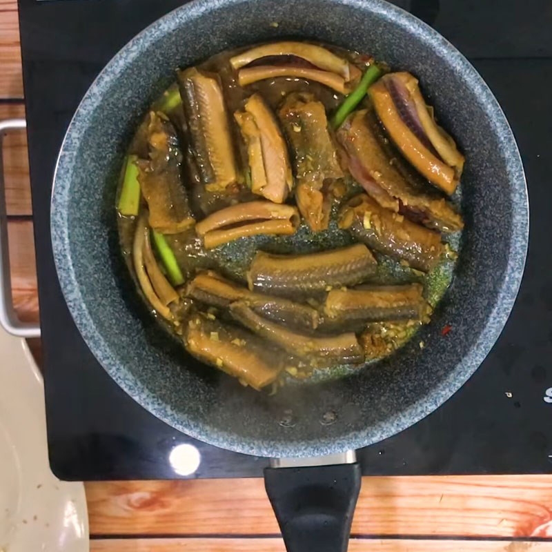 Lươn xào lăn - ảnh 4