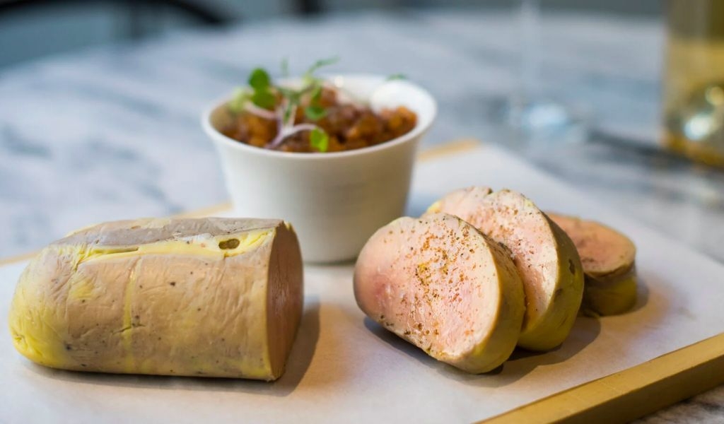 Lợi ích của gan ngỗng đối với sức khoẻ và lưu ý với những rủi ro có thể xảy ra khi ăn 2