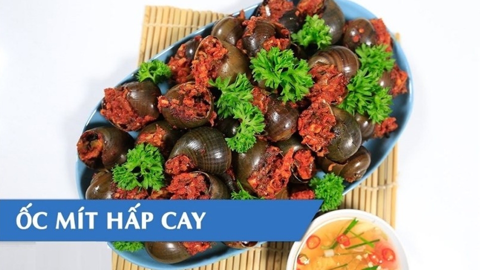 Ốc mít hấp cay.