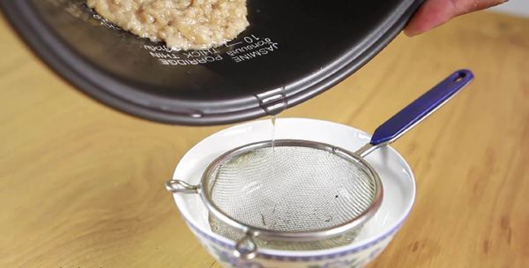 Cách làm dầu dừa nguyên chất tại nhà với những dụng cụ, nguyên liệu đơn giản 4