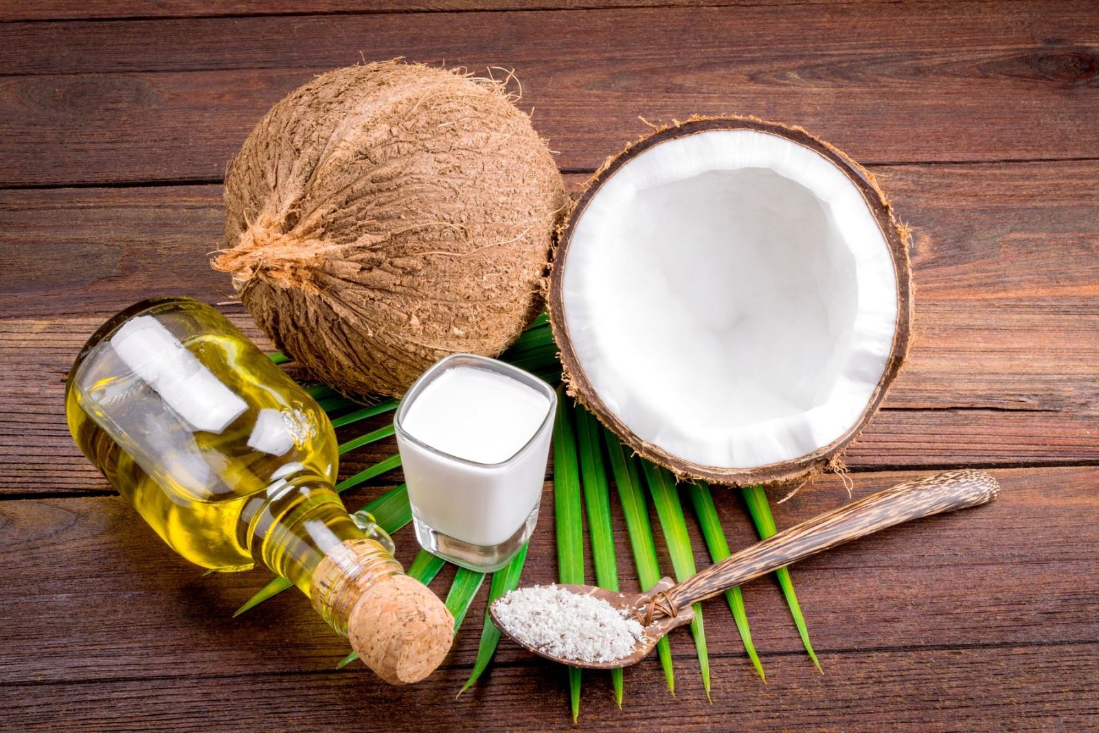 Cách làm dầu dừa nguyên chất tại nhà với những dụng cụ, nguyên liệu đơn giản 9