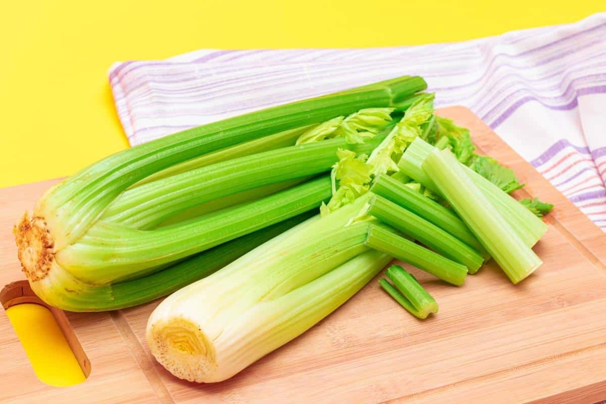 Tác dụng của cần tây là gì? Thành phần dinh dưỡng cụ thể và lưu ý khi dùng cần tây 3