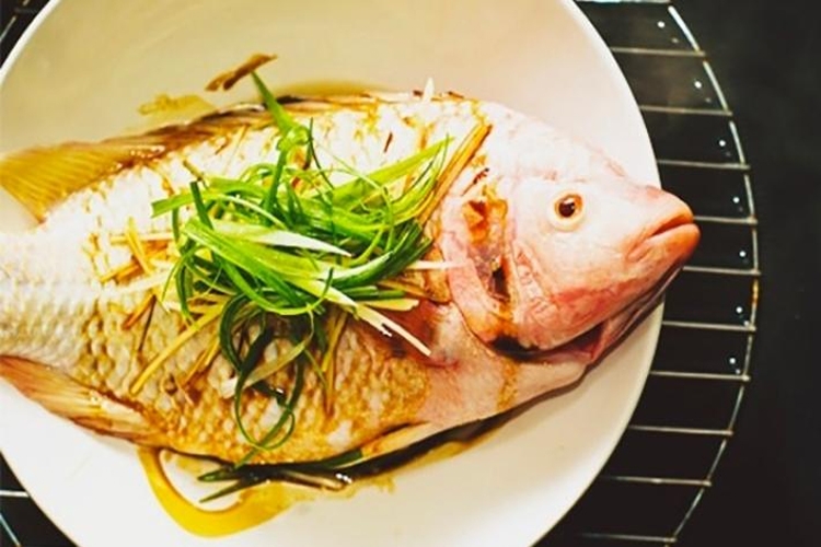 Cá hấp xì dầu thơm ngon, lạ miệng - món mới cho thực đơn của gia đình bạn - Hình 4