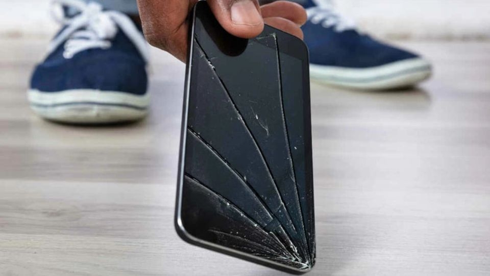 Tại sao điện thoại bị hở màn hình?