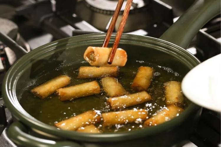 Bí kíp làm chả cuốn giòn rụm, thơm ngon trẻ con, người lớn ai cũng thích mê Hình 5