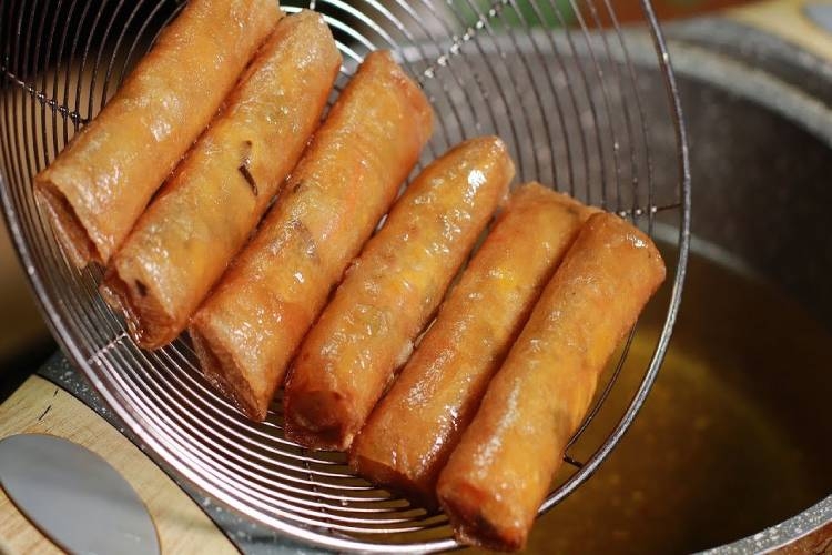 Bí kíp làm chả cuốn giòn rụm, thơm ngon trẻ con, người lớn ai cũng thích mê Hình 6