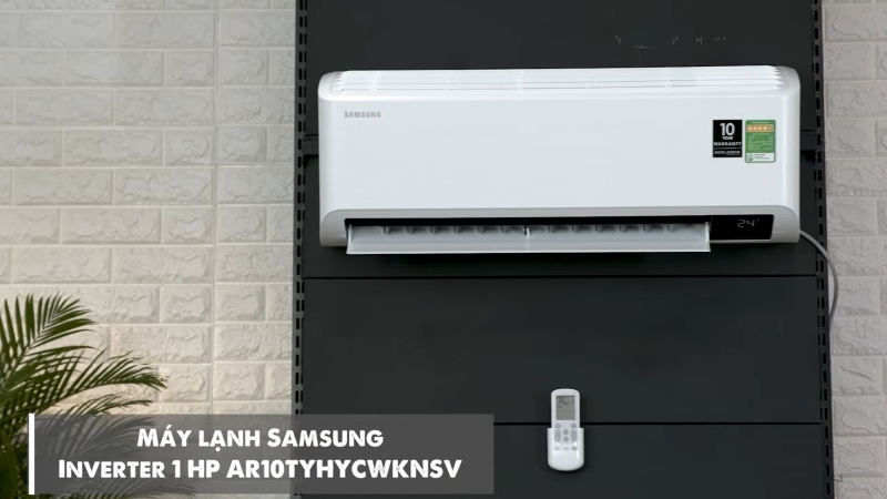 Máy lạnh Samsung Inverter 1 HP AR10TYHYCWKNSV hình 1