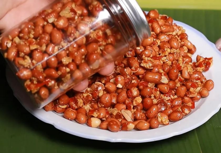 cách làm đậu phộng rang tỏi ớt 8