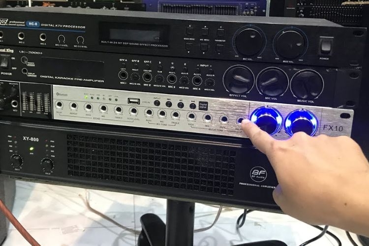 Vì sao cần trang bị vang số cho dàn Karaoke? 1