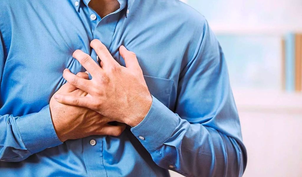 Lợi ích của sữa hạnh nhân óc chó và cách nấu tại nhà đơn giản với máy xay sinh tố 2