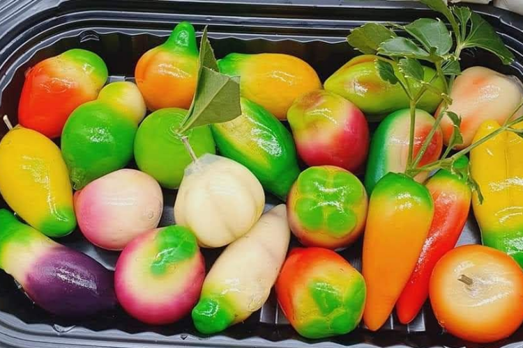 Hướng dẫn làm bánh đậu xanh trái cây thơm ngon (4)