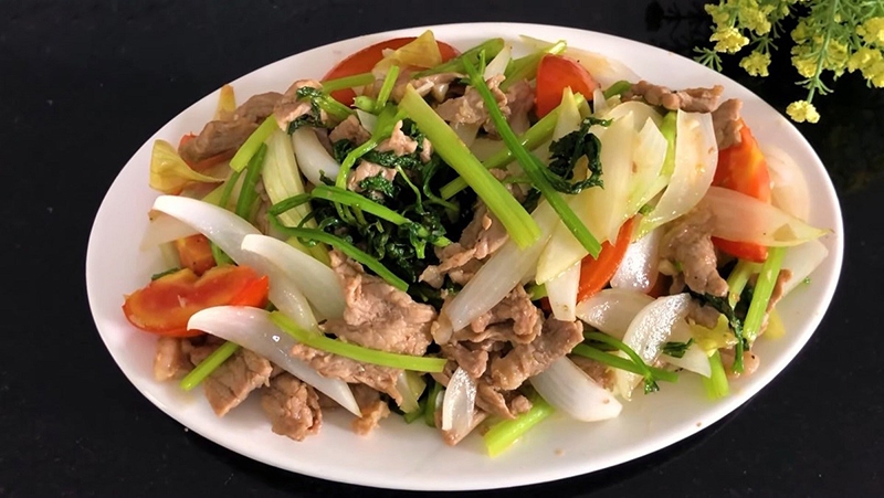 Dê xào riềng mẻ 8