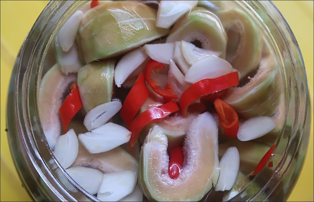 Món vả muối chua ngọt