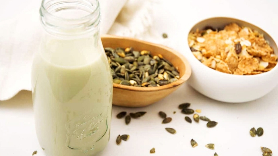Sữa hạt bí yến mạch.