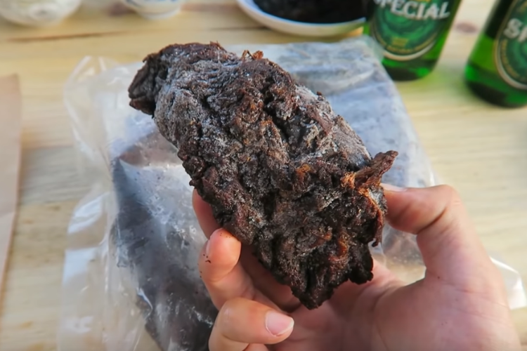 Hé lộ 3 cách ăn thịt trâu gác bếp chuẩn vị, thơm ngon cả nhà ai cũng mê mẩn hình 1