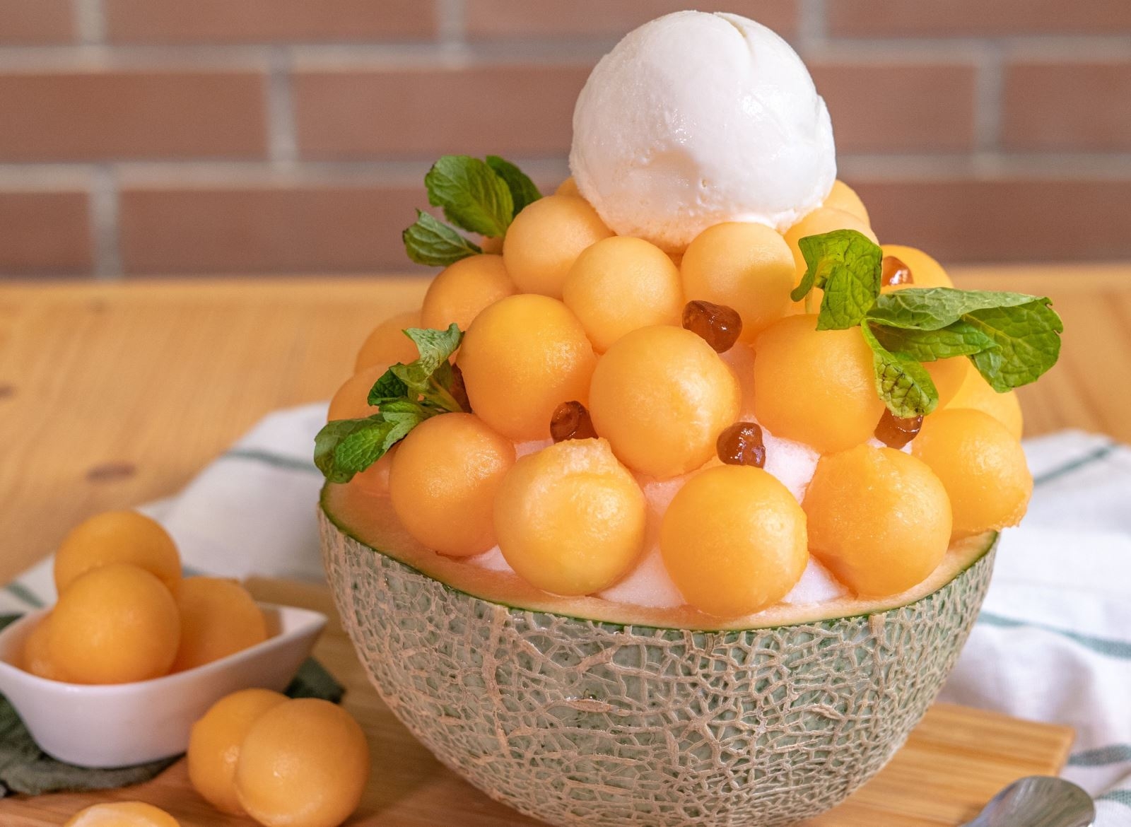 Cách chọn dưa lưới ngon ngọt, vàng ươm và những lưu ý cần nhớ khi bảo quản dưa lưới 6