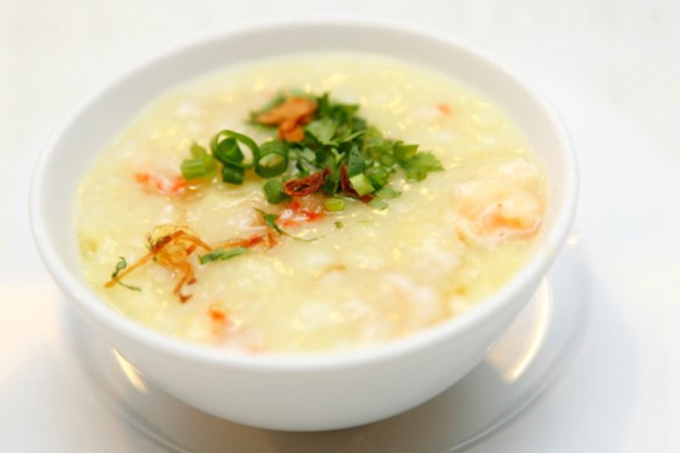 Giải đáp nhanh thắc mắc: Cháo cá hồi nấu với rau gì để thơm ngon, chứa nhiều dưỡng chất hình 4